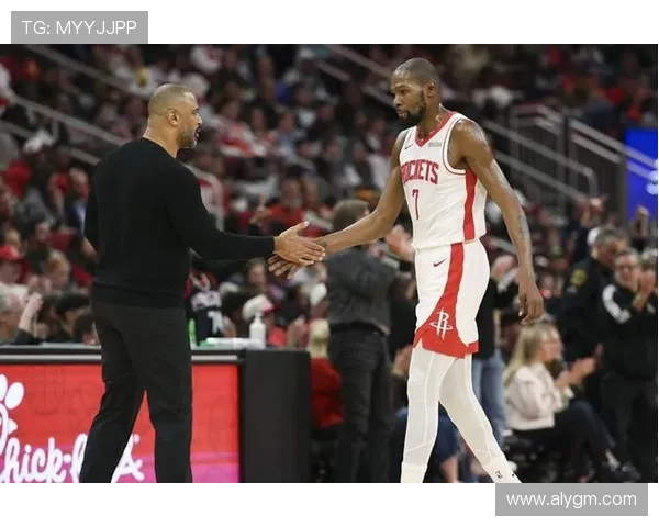 杜兰特缺阵G1令人失望 乌度卡期待G2复出